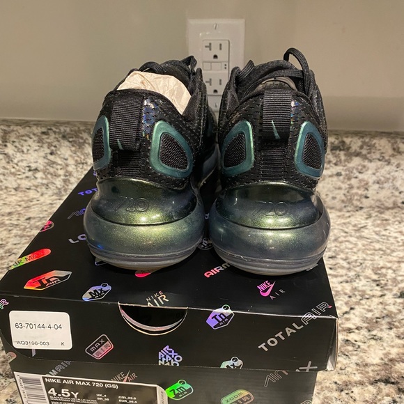 Nike Air Max 720 - Picture 3 of 4